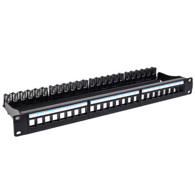 黒いUTP 1Uの台形パッチ盤24の港CAT6のブランクRJ45のジャッキ