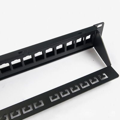 空白ネットワークのパッチ盤の保護されていないRJ45 24左舷1Uパッチ盤