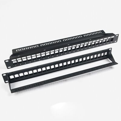 空白ネットワークのパッチ盤の保護されていないRJ45 24左舷1Uパッチ盤